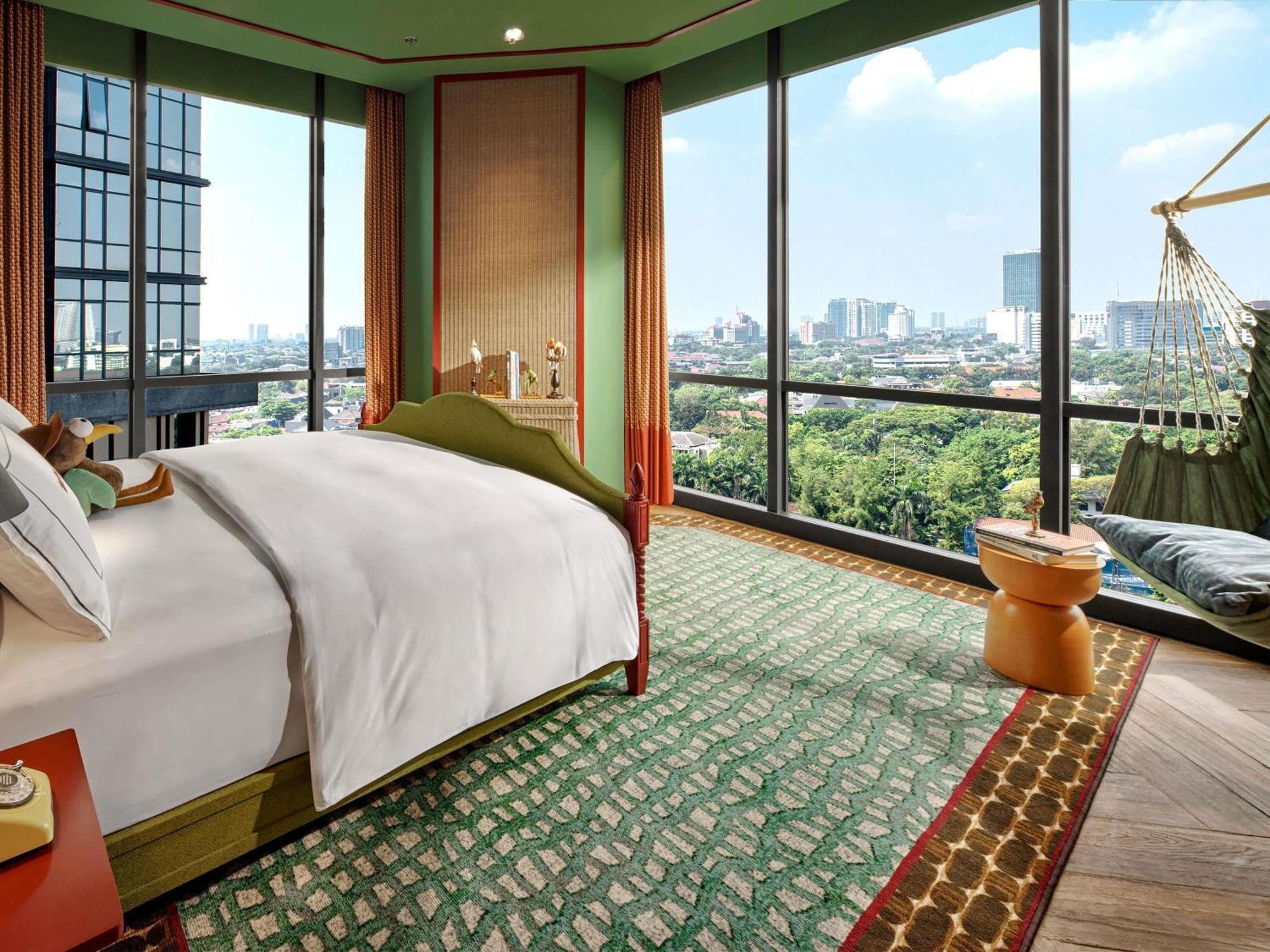 King Room with Giga King Bed